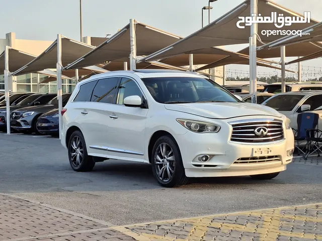 Used Infiniti FX35 in Sharjah