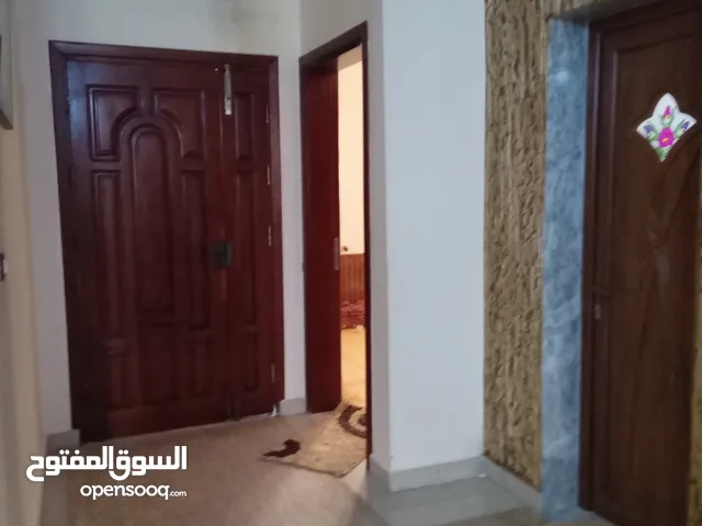 220 m2 More than 6 bedrooms Townhouse for Sale in Tripoli Wadi Al-Rabi