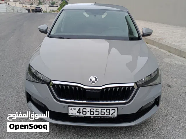 2021 سكودا سكالا Essence