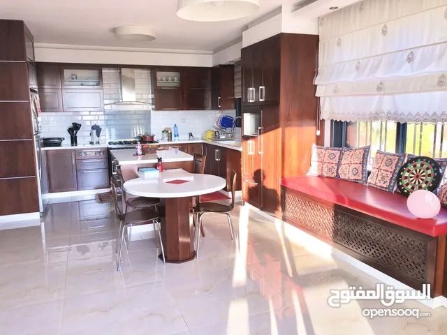 235 m2 4 Bedrooms Apartments for Sale in Ramallah and Al-Bireh Al Tira