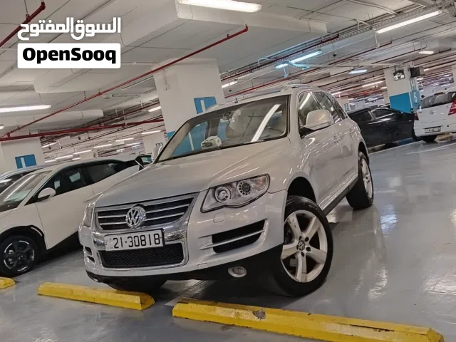2009 Volkswagen Touareg Standard