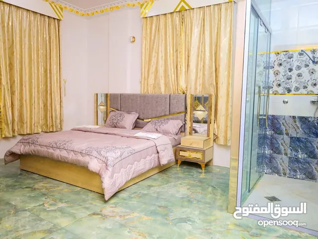 250 m2 4 Bedrooms Apartments for Rent in Sana'a Bayt Baws