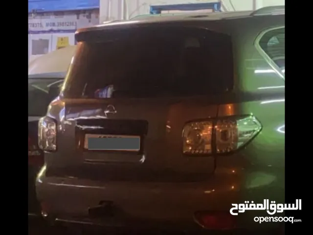للبيع صندوق نيسان وليتات
