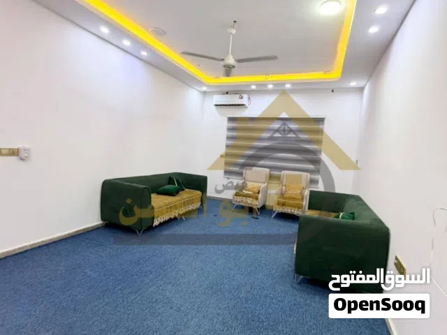 بناية للاجار في منطقة الطويسة بمساحة 200 متر
