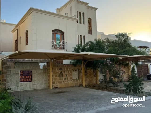 350 m2 4 Bedrooms Villa for Rent in Muscat Al Khoud