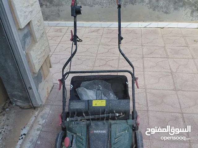 ماكينة قطع االاعشاب الضار