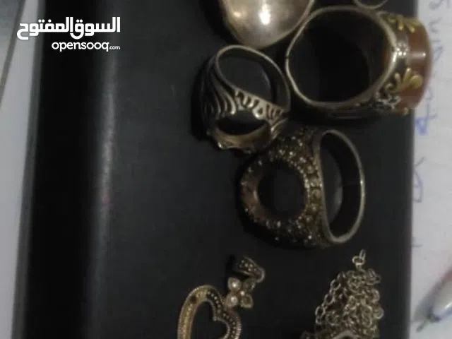 نشتري جميع انواع الفضه التالفه والمكسوره