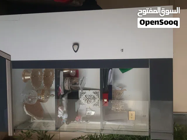 خزانة غرفة معيشه اصليه