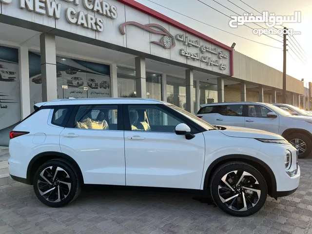 New Mitsubishi Outlander in Al Batinah