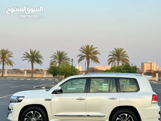 Toyota Land Cruiser 2021 in Muscat