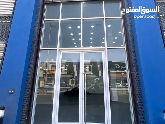 صالة تجارية للإيجار دورين تشطيب حديث علي رئيسي النوفليين مطلة علي واجهتين