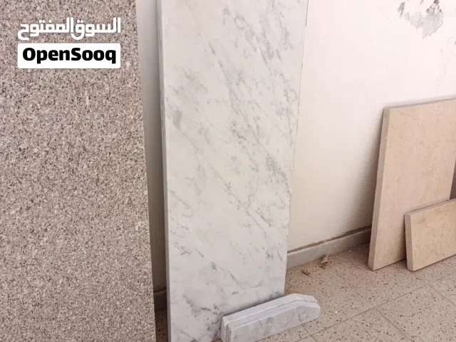 رخام جديد ومستعمل معاهم حوض أبيض مستعمل