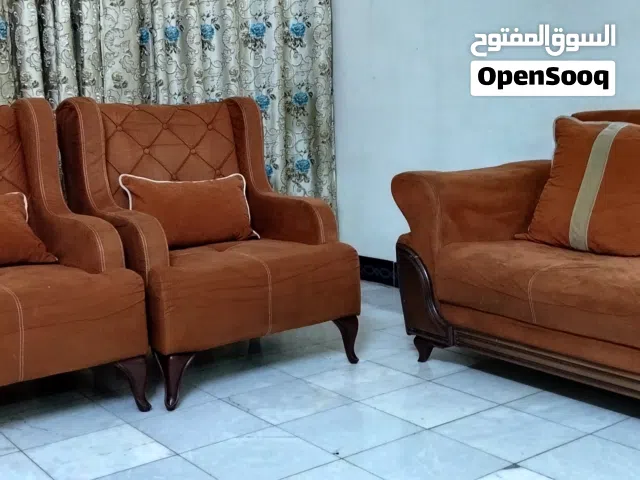 تخم 10 مقاعد الحالة جيدة .. بالاضافة الى شازلونة هدية