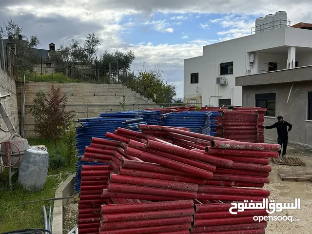 اكرو و سلالم مستعمل بحالة الجديد للبيع في نابلس