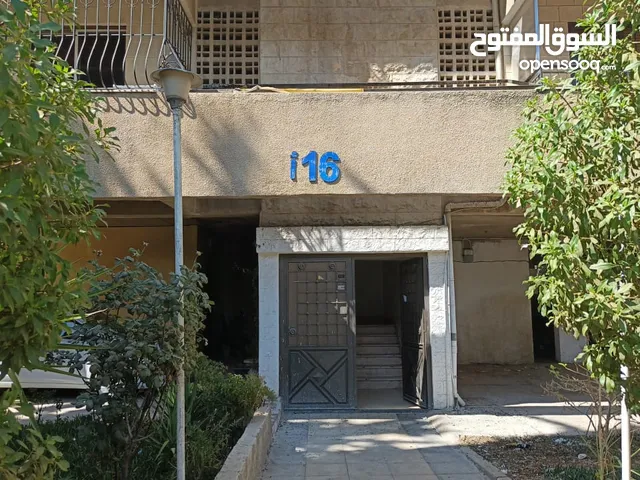 شقة فارغه في عبدون للايجار من المالك مباشره .