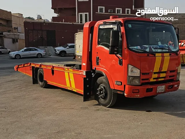 سطحه لنقل السيارات شمال الرياض