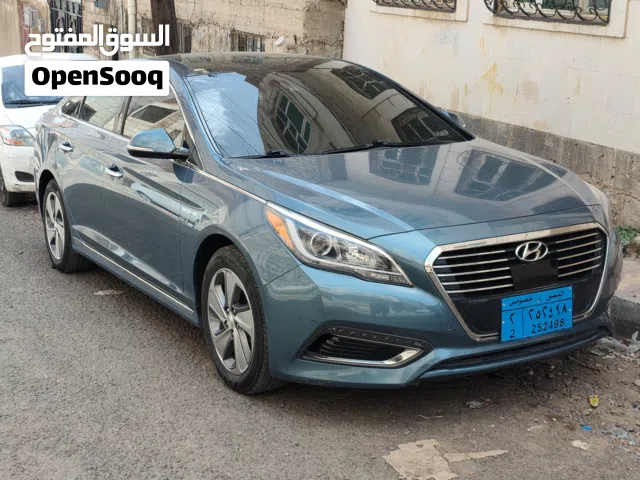 2016 تويوتا افالون Limited