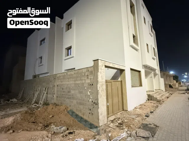 مبني تجاري للايجار طريق خدمات الدائري التالت الجديدة