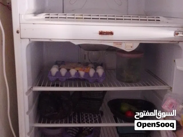 ثلاجة مستعملة