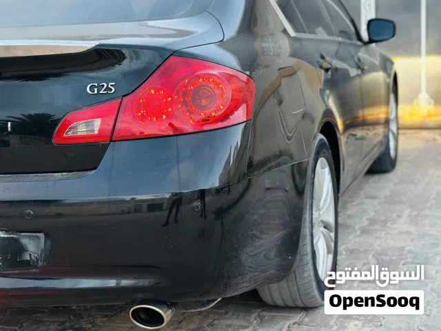 2012 إنفينيتي G25