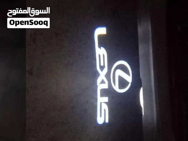 شعار ترحيبي عند فتح الابواب الجميع سيارات لكزس