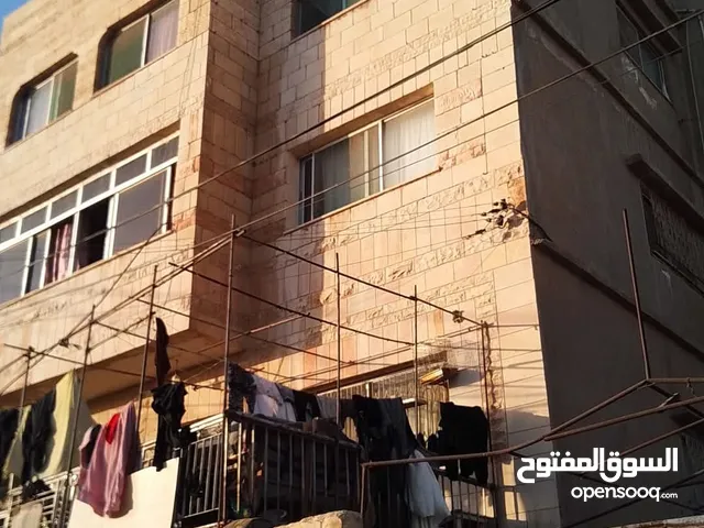 بيت ثلاث طوابق للبيع