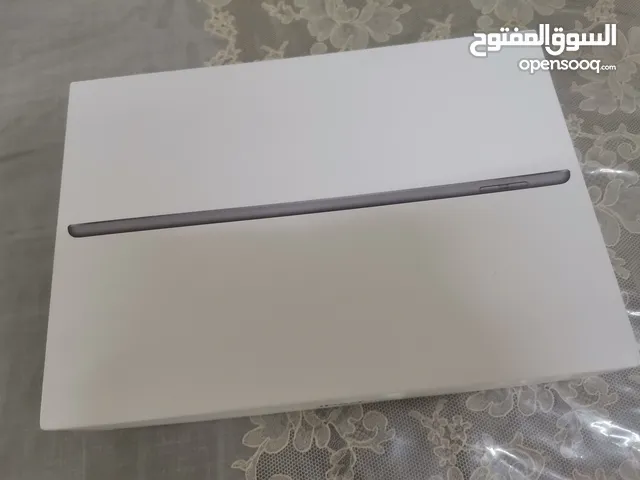 I pad 8 بحالة ممتازة