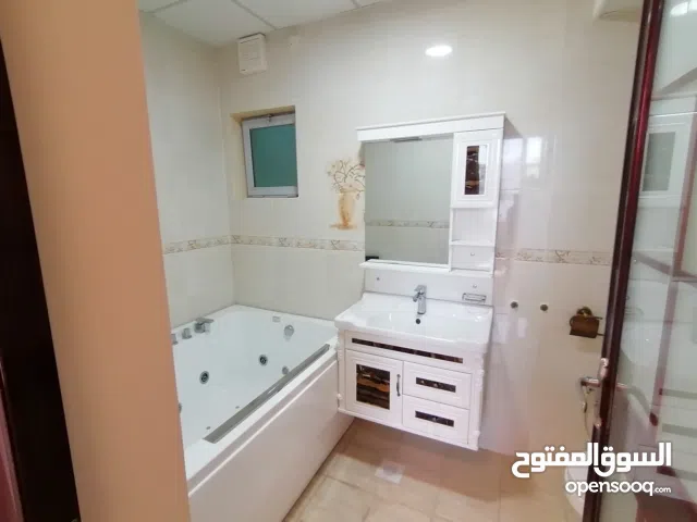 124 m2 2 Bedrooms Apartments for Rent in Muharraq Al Sayh