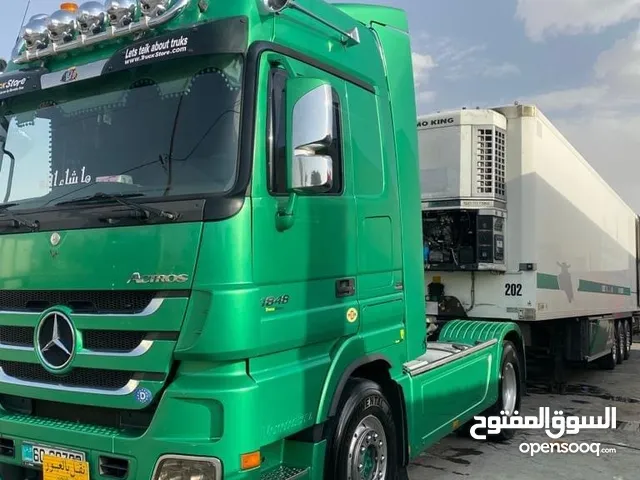 Tractor Unit Mercedes Benz 2010 in Amman