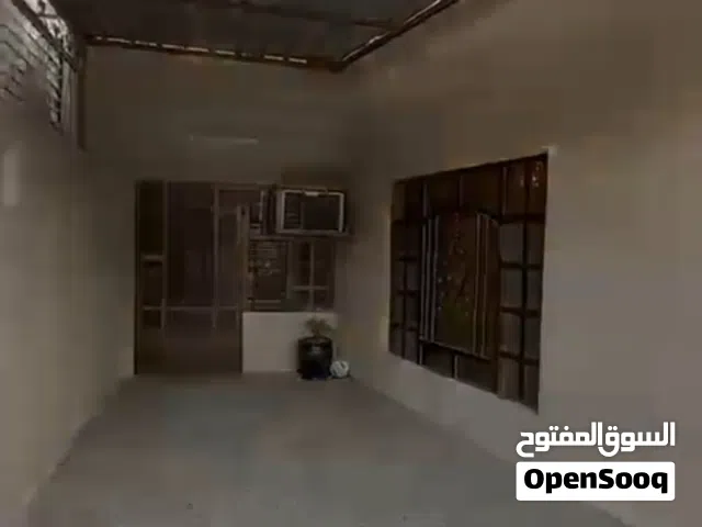 200 m2 2 Bedrooms Townhouse for Sale in Baghdad University