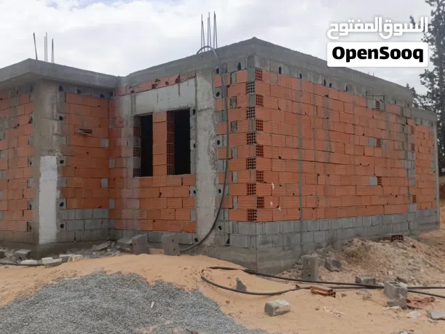 منزل عظم جديد في عين زارة الجدادعة مسقوف 210 للبيع