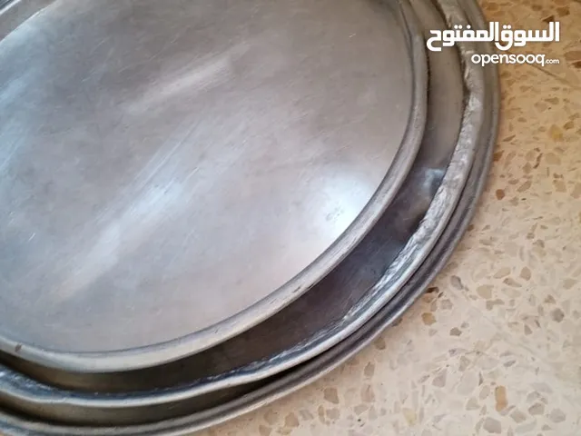 صواني حلويات بحاله جيده جدا