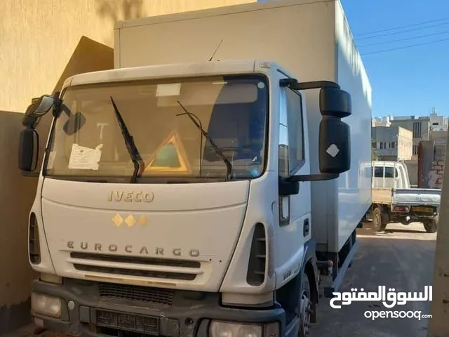 Box Iveco 2010 in Tripoli