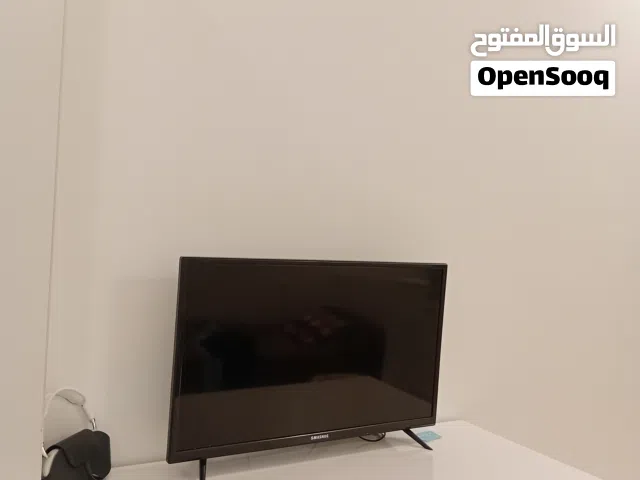 طاوله للبيع يجي معاها رف  مكان بنغازي