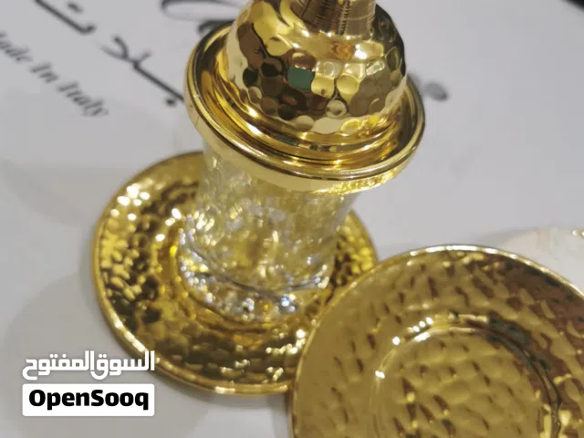 كوؤوس شاي مطلي ذهب