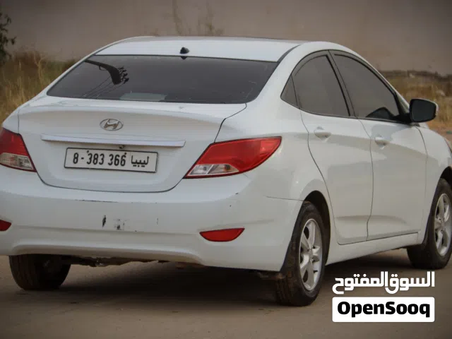 2012 Hyundai Accent Standard