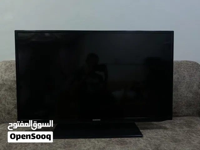 شاشة سامسونج استعمال منزلي خفيف مع حامل نظيف [بدون ريموت]