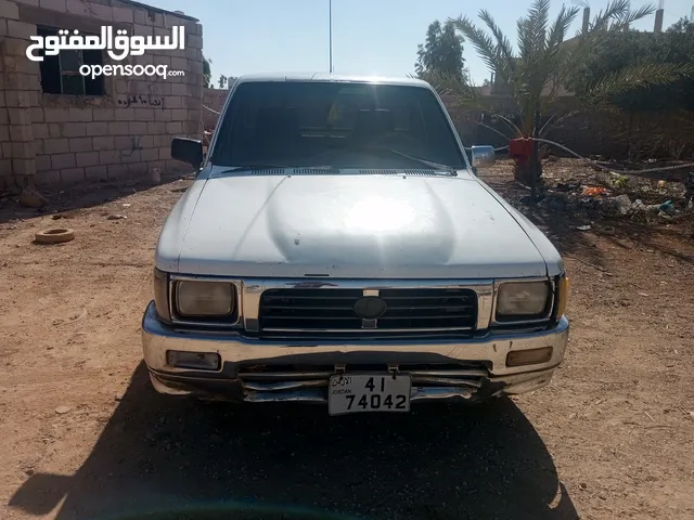 Used Toyota Hilux in Zarqa