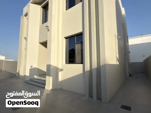 للبيع توين فيلا راقية فالعامرات السابعه