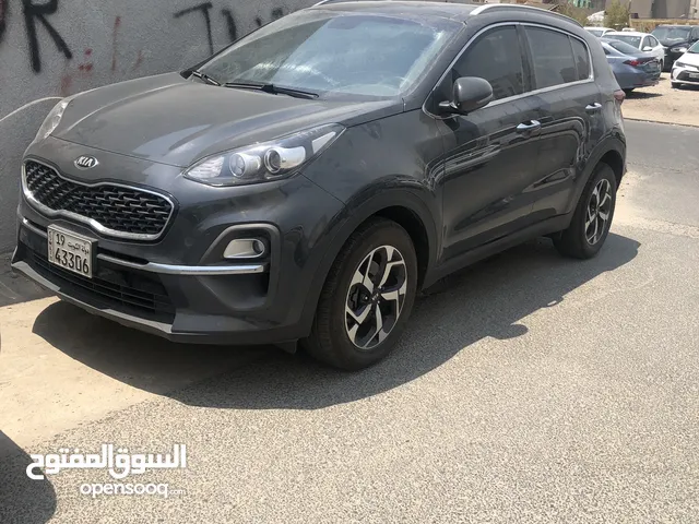 للبيع جيب كيا سبورتاج 1600Cc وكاله الكويت 2022 رمادي الداخل بيج فل اتوماتيك بانوراما