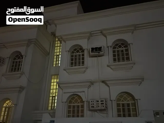 مطلوب فيلا ايجار بالمعبيلة الجنوبية تصلح لمدرسة