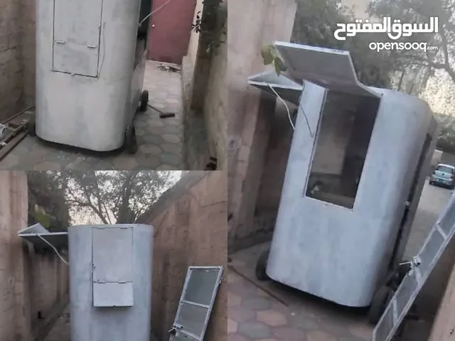 عرض اليوم للبيع صندقة متنقله جاهزة للعمل كبقالة مع مغسلة قات او بوفية مع الديكور والكهرباء