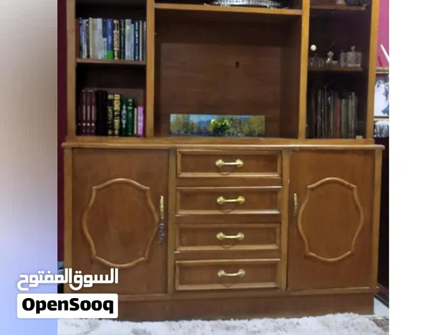 بوفيه خشب ثقيل جدا مو النوع العادي فقط وحده من الجامات مكسوره جرارات خانات سليمه نظيفه جدا