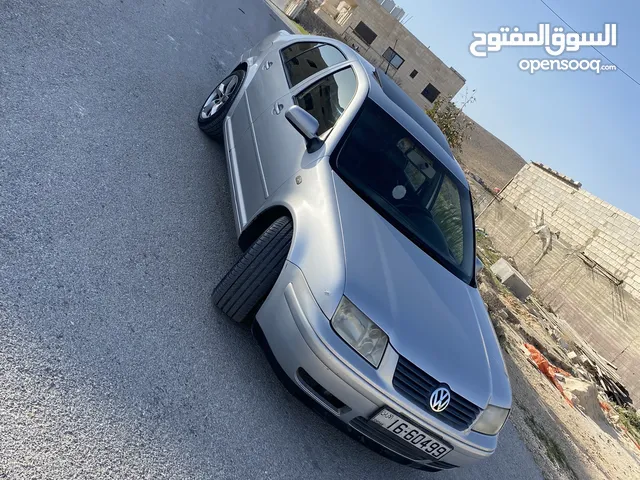 Volkswagen Golf 2000 in Zarqa