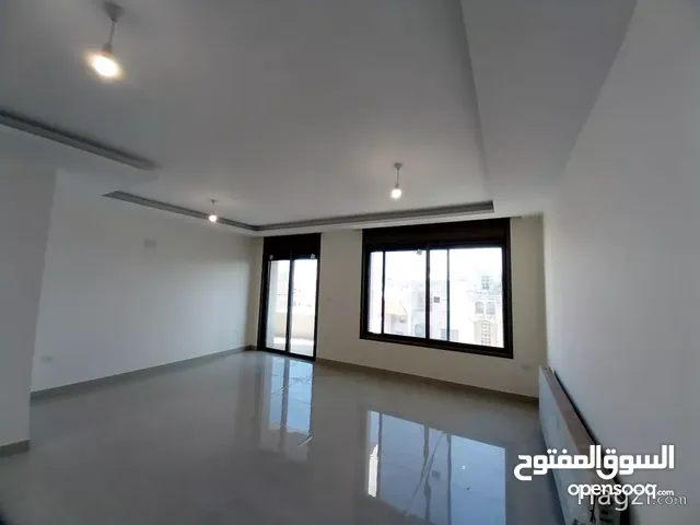 شقة طابق ثالث مع روف بمساحة 205  متر للبيع في منطقة ام السماق ( الرواب... ( Property ID : 30722 )