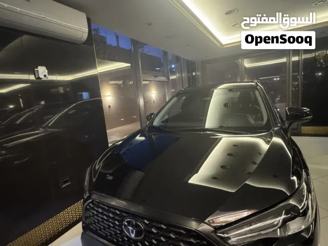 2024 تويوتا كورولا كروس Standard