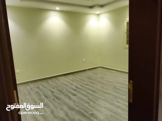 شقة للايجار في شارععبدالله بن ابي دليم جدة حي الربوة