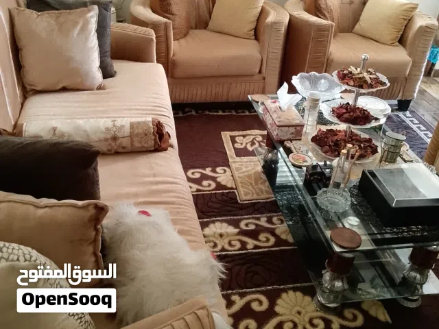 غرفة ضيوف كاملة للبيع