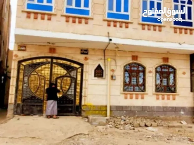 100 m2 More than 6 bedrooms Townhouse for Sale in Sana'a Other