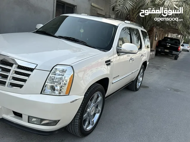 Cadillac Escalade 2012 in Central Governorate